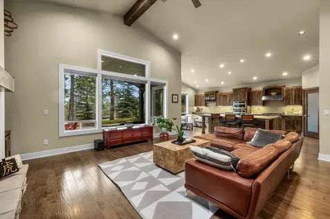 3277 NW Pee Wee Court Bend OR 97703