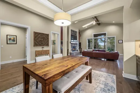 3277 NW Pee Wee Court Bend OR 97703
