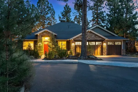 3277 NW Pee Wee Court Bend OR 97703