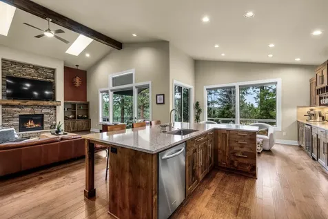 3277 NW Pee Wee Court Bend OR 97703
