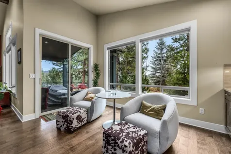 3277 NW Pee Wee Court Bend OR 97703
