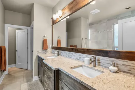3277 NW Pee Wee Court Bend OR 97703