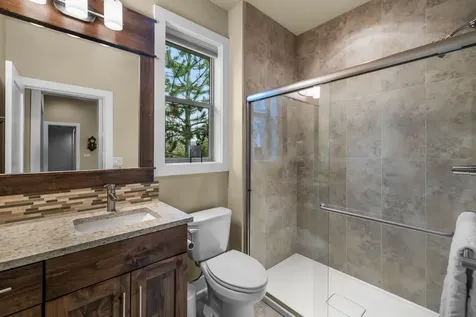 3277 NW Pee Wee Court Bend OR 97703
