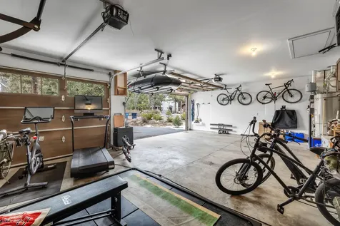 3277 NW Pee Wee Court Bend OR 97703