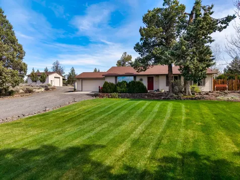 6563 NW Homestead Way Redmond OR 97756
