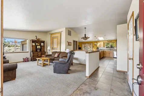 6563 NW Homestead Way Redmond OR 97756