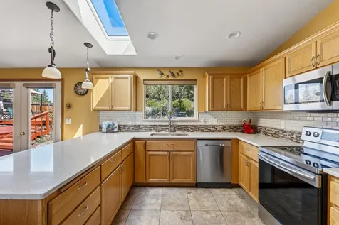 6563 NW Homestead Way Redmond OR 97756