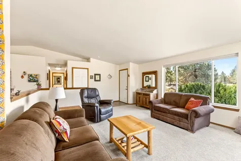 6563 NW Homestead Way Redmond OR 97756