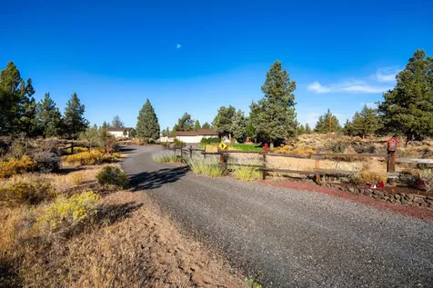 6563 NW Homestead Way Redmond OR 97756