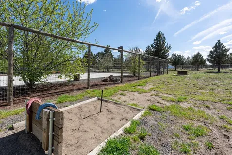 14204 SW Peninsula Drive Terrebonne OR 97760