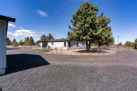 14204 SW Peninsula Drive Terrebonne OR 97760