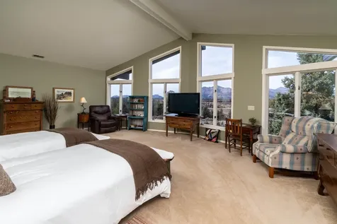 20799 NW Oneil Highway Redmond OR 97756