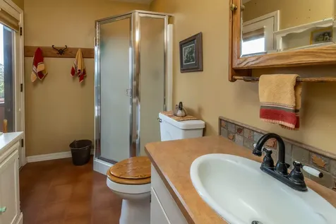 20799 NW Oneil Highway Redmond OR 97756