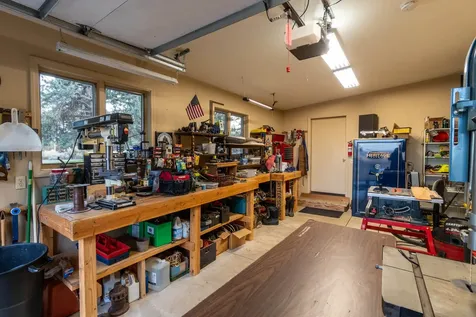 20799 NW Oneil Highway Redmond OR 97756