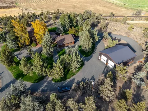 20799 NW Oneil Highway Redmond OR 97756