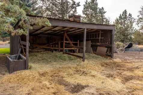 20799 NW Oneil Highway Redmond OR 97756