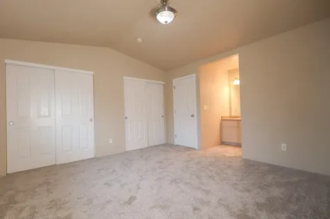 303 Live Oak Loop Central Point OR 97502