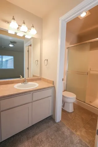 303 Live Oak Loop Central Point OR 97502