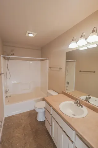 303 Live Oak Loop Central Point OR 97502