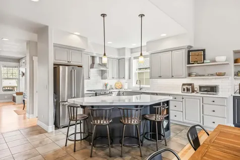 1037 NW Rimrock Drive Redmond OR 97756