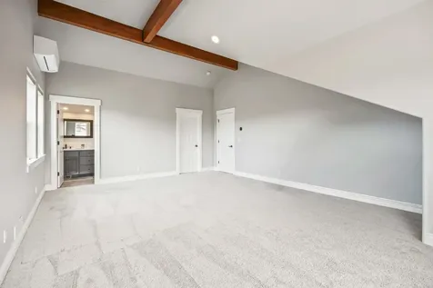 1037 NW Rimrock Drive Redmond OR 97756