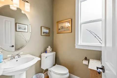 1037 NW Rimrock Drive Redmond OR 97756