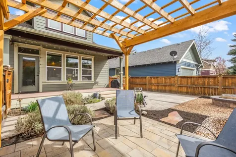1037 NW Rimrock Drive Redmond OR 97756