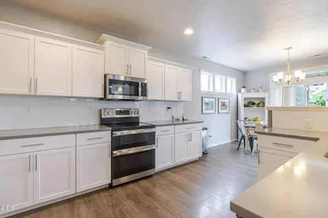 2548 NW Ivy Way Redmond OR 97756