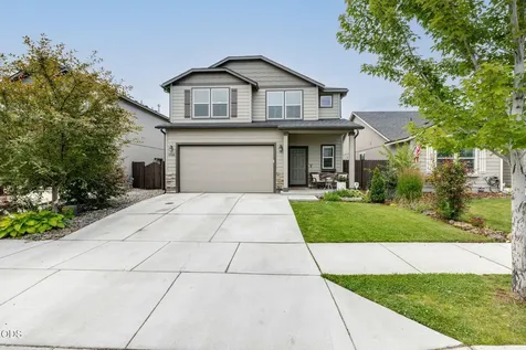 2548 NW Ivy Way Redmond OR 97756