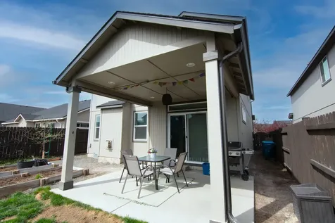 2548 NW Ivy Way Redmond OR 97756