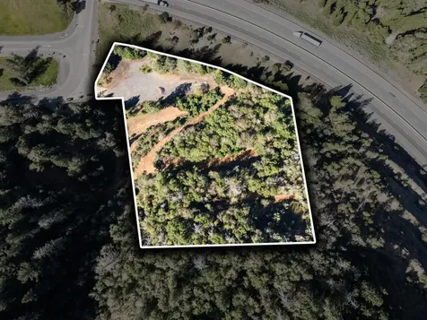 101 Coyote Creek Road Wolf Creek OR 97497