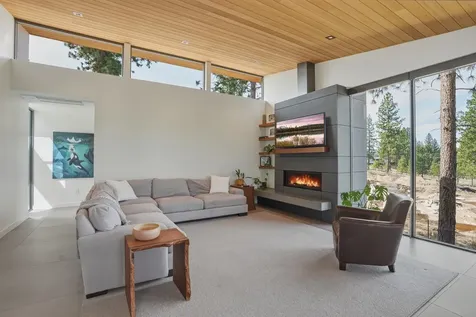61865 Hosmer Lake Drive Bend OR 97702