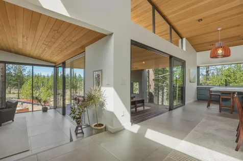 61865 Hosmer Lake Drive Bend OR 97702