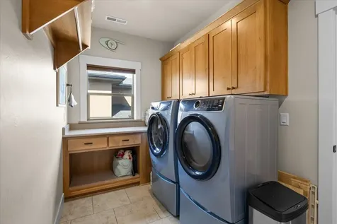 1835 Plateau Drive Medford OR 97504