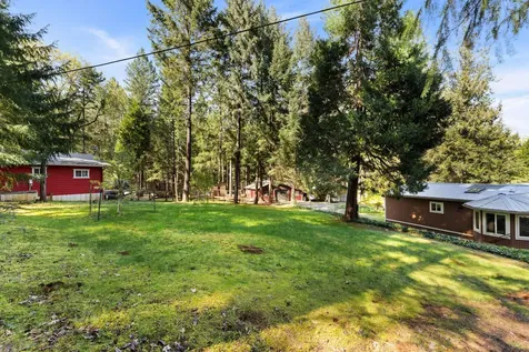 332 Bull Creek Road Grants Pass OR 97527