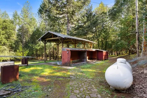332 Bull Creek Road Grants Pass OR 97527