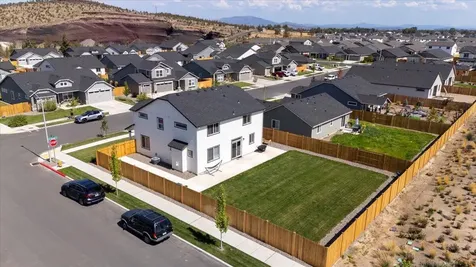1592 NW Varnish Place Redmond OR 97756