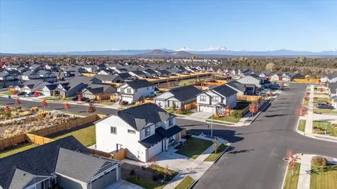 1592 NW Varnish Place Redmond OR 97756