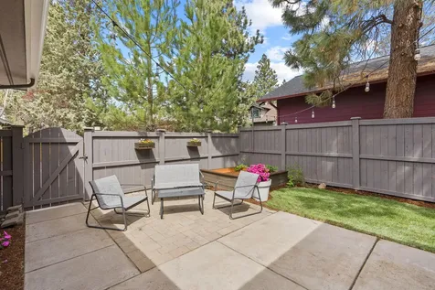 2484 NW Sacagawea Lane Bend OR 97703