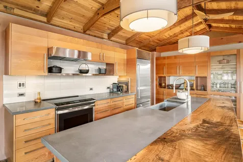 22 NW Shasta Place Bend OR 97703