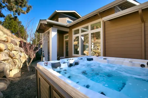 3352 NW Fairway Heights Drive Bend OR 97703