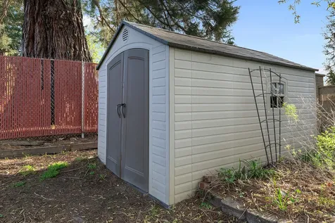 1245 Valley View Drive Medford OR 97504