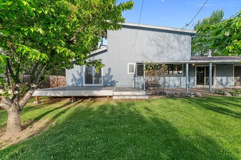 1245 Valley View Drive Medford OR 97504