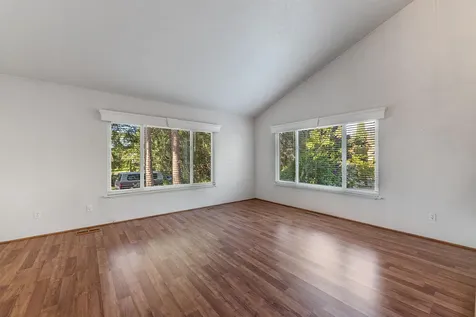 1245 Valley View Drive Medford OR 97504