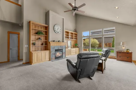 2546 NW 22nd Street Redmond OR 97756