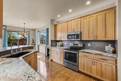 2546 NW 22nd Street Redmond OR 97756