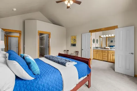 2546 NW 22nd Street Redmond OR 97756