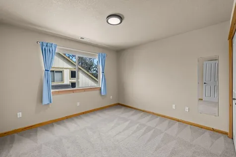 2546 NW 22nd Street Redmond OR 97756