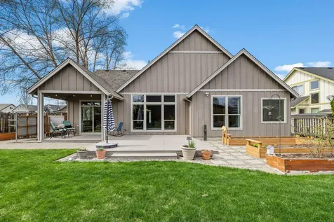 2546 NW 22nd Street Redmond OR 97756