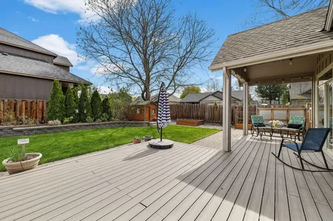2546 NW 22nd Street Redmond OR 97756